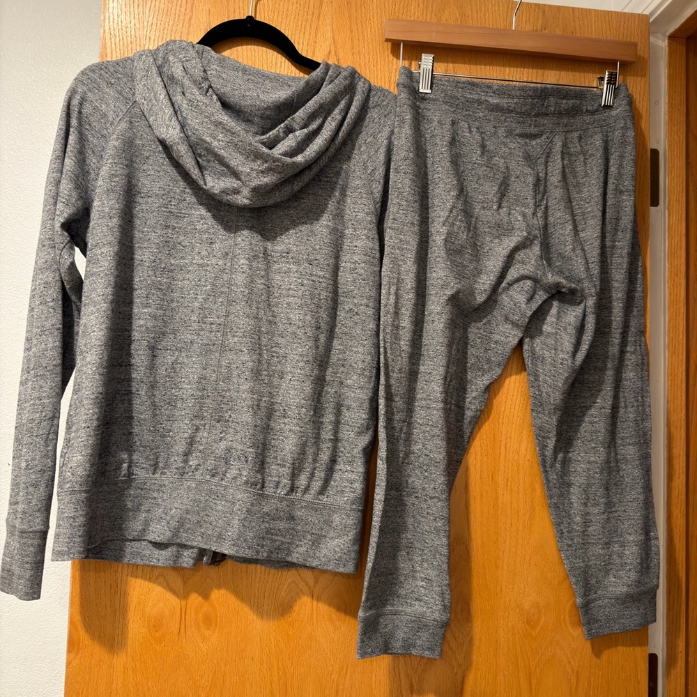 Nike Track Suit - Picture 2 of 2